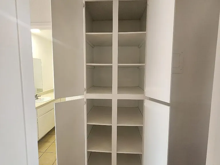 Unit Photo