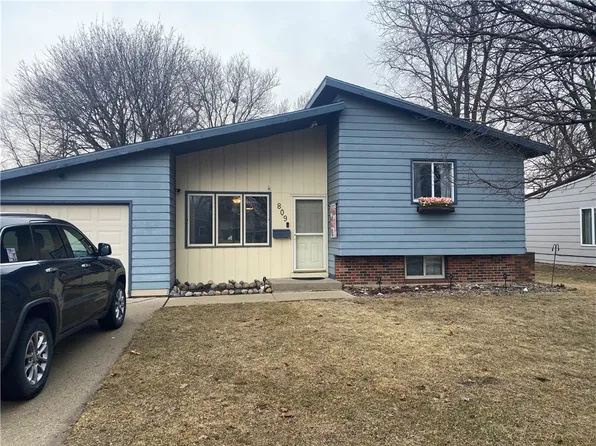 809 S Jackson Ave, Eagle Grove, IA 50533