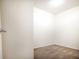 615 Secord Blvd NW, Edmonton, AB T5T 7E8