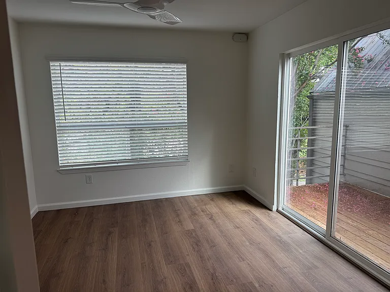 1514 Parker Ln #207 — Photo 3