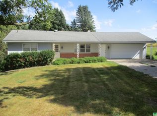 5299 Country Rd, Cherokee, IA 51012