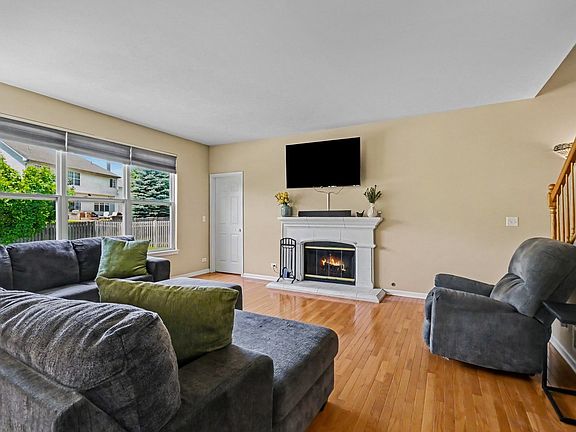5th image of 88 Westbourne Ave