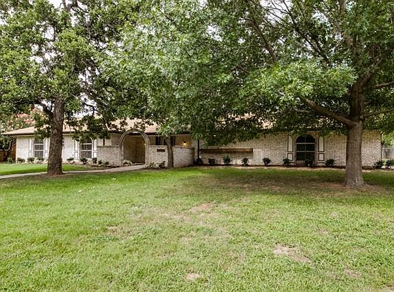 2nd image of 5509 Oak Hills Dr