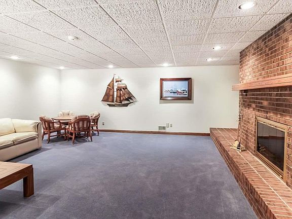 3rd image of 3159 Scenic Hills Dr