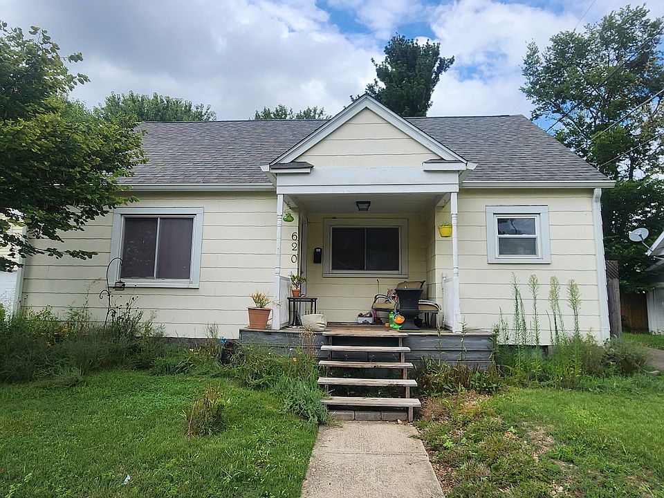 2nd image of 620 16th St