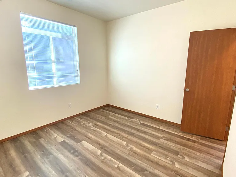 2311 N Bessie Rd — Photo 8
