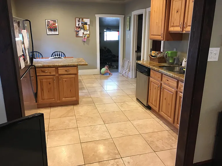 1382 S Green St — Photo 10