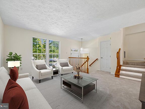 3rd image of 5481 Prince William Ct
