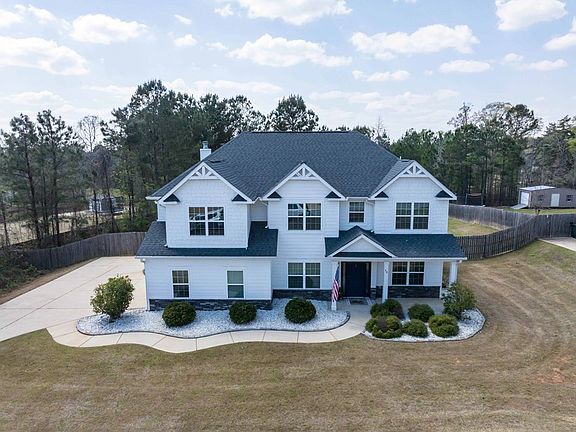 3rd image of 40 Hart Ridge Ct