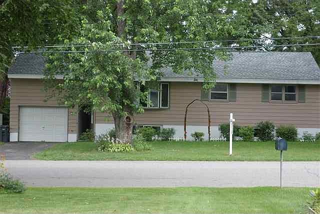 1st image of 7 Ravenwood Dr
