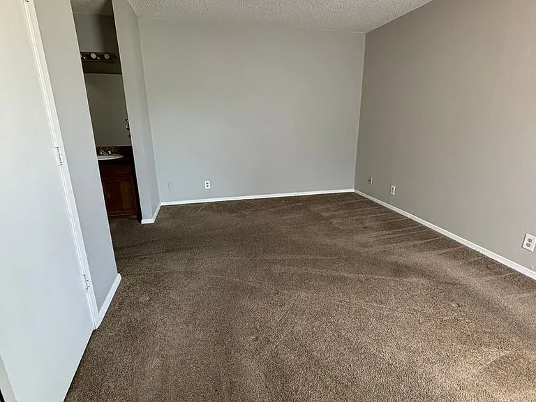 3808-3814 Coates Cir — Photo 43