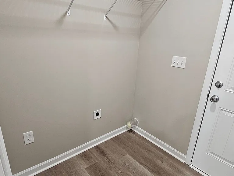 518 W Taylor St — Photo 14