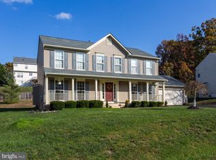 10011 Carters Grove Rd, Fredericksburg, VA 22408