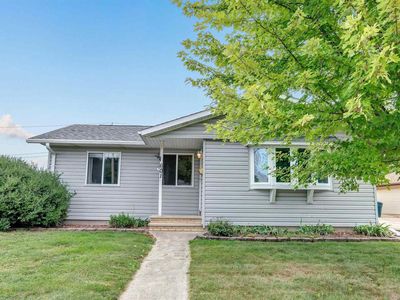 601 MARCELLA AVENUE, Combined Locks, WI, 54113