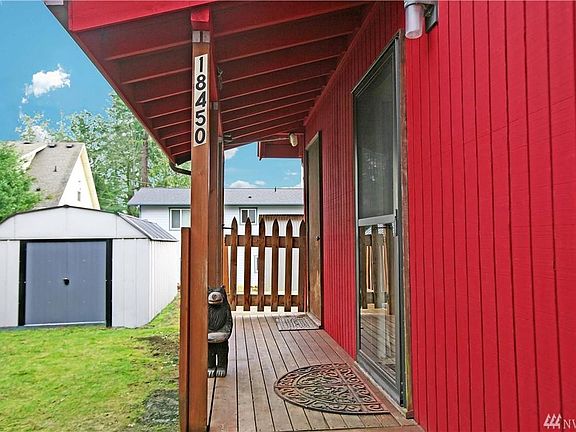 2nd image of 18450 5th Ave NE