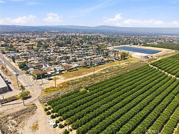 5th image of 2016 San Bernardino Ave Lot 1
