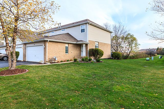 1st image of 8433 Stratford Dr