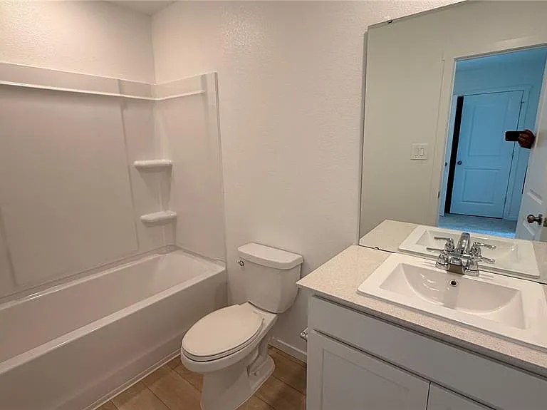 807 Lynx St — Photo 13