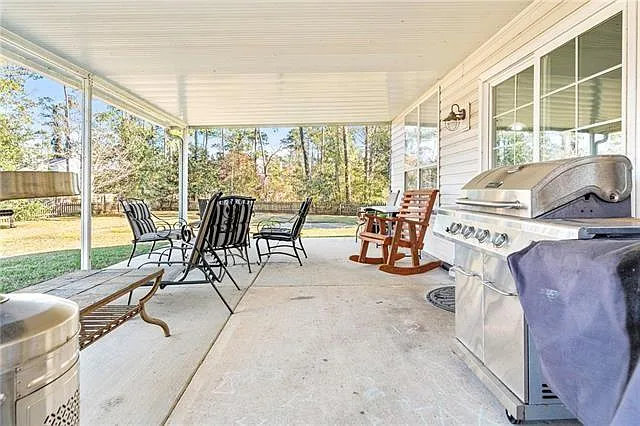 1024 Claire Dr — Photo 21