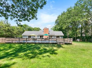 70 Jagger Ln, Westhampton, NY 11977