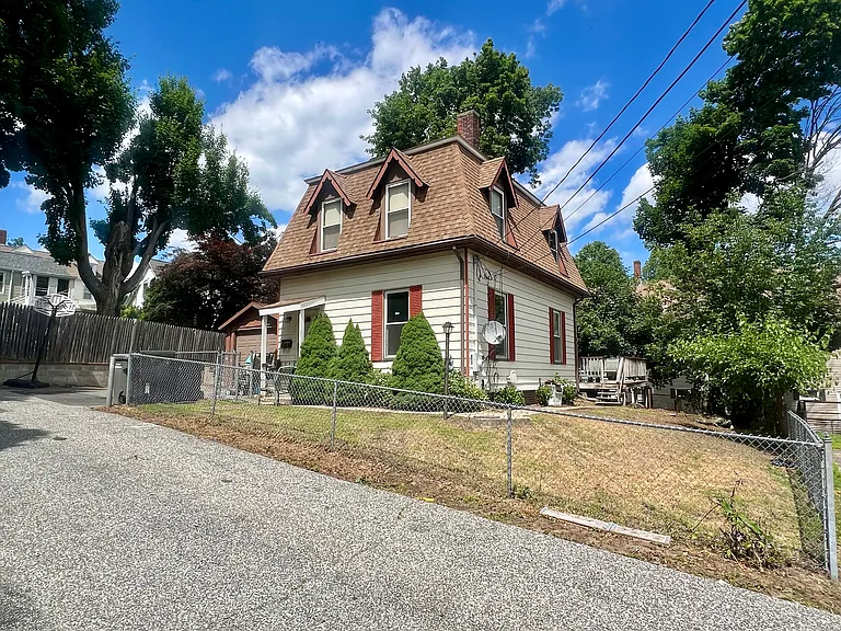 5 Kings Ct — Photo 2