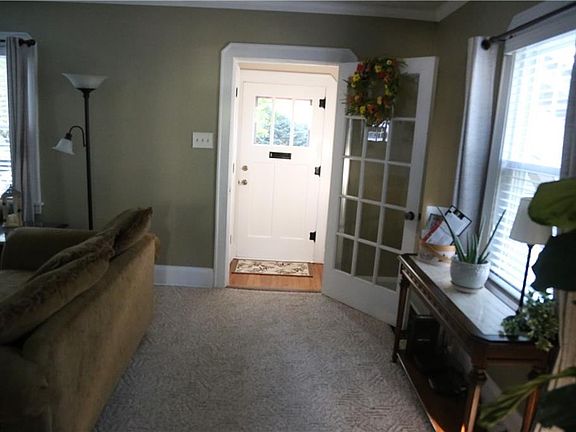 3rd image of 2129 17th St