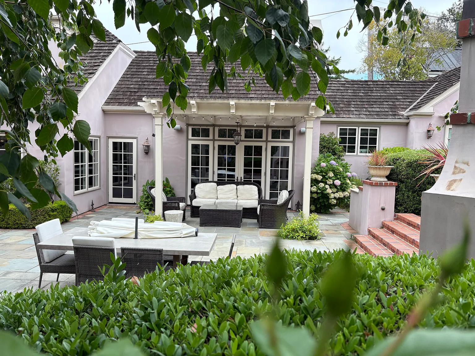 6 bed, 6600 sqft, $24,000 — Photo 4