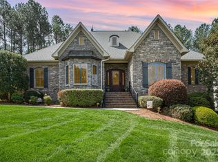 1849 Oakmont Dr, Denver, NC 28037