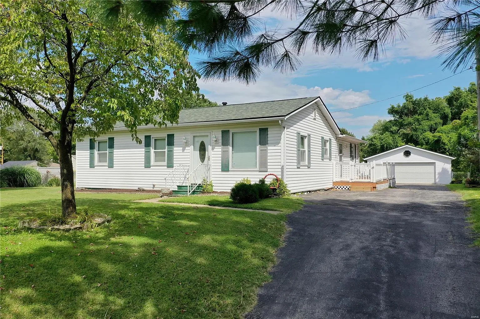 802 Hill Rd photo 1