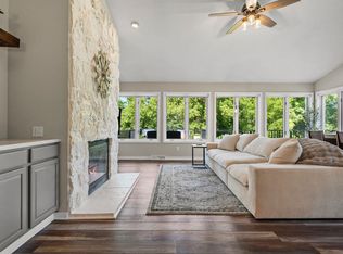 2919 Dolomite Springs Cir, Blue Mounds, WI 53517