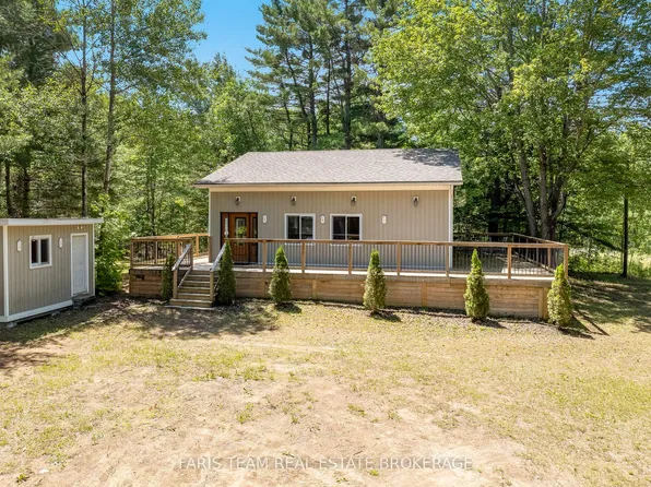 1226 Baseline Rd, Gravenhurst, ON P0E 1N0
