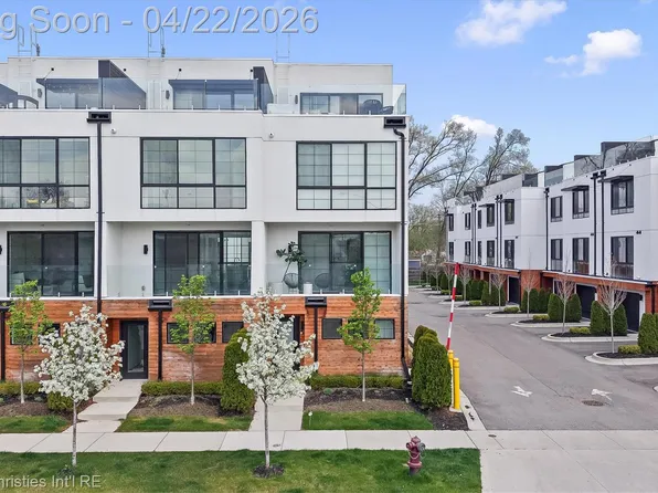 533 E Harrison Ave #35, Royal Oak, MI 48067