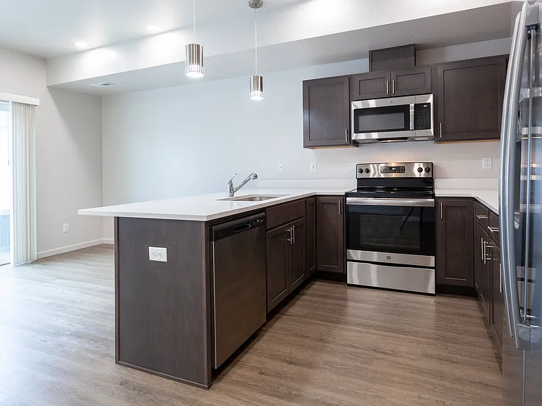 Prairie Pointe Apartments and Townhomes — Photo 82