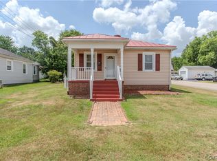 217 Maple Ave, Colonial Heights, VA 23834
