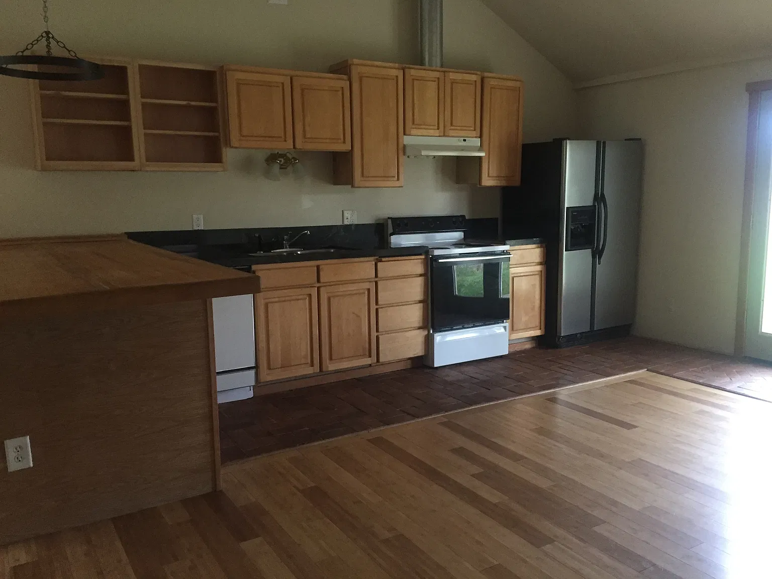 McBeth Rd, Eugene — Photo 2