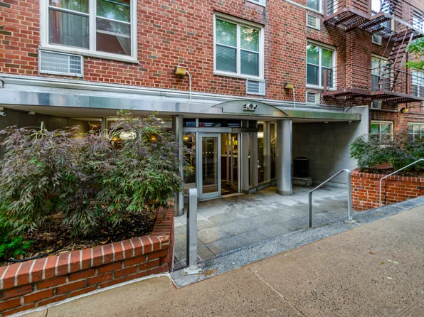 309 East 87th Street image 7 of 8