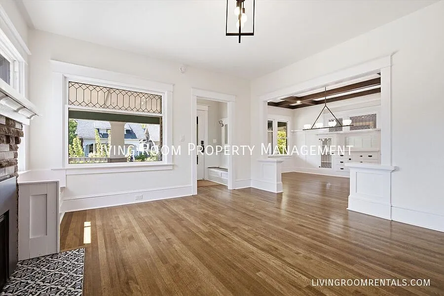 Classic Richmond Charm, Right in the Heart of SE Portland — Photo 4