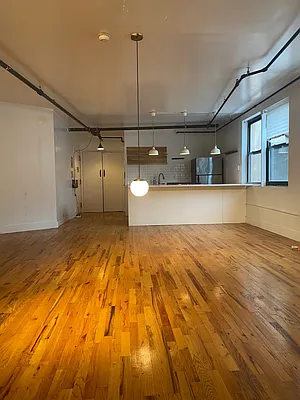 Rented by R New York | media 49