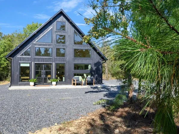 51 N Holland Trl, Broken Bow, OK 74728