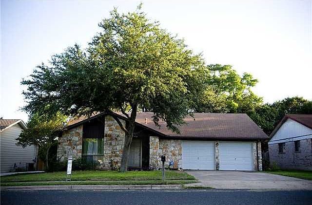 1st image of 305 Thelma Dr