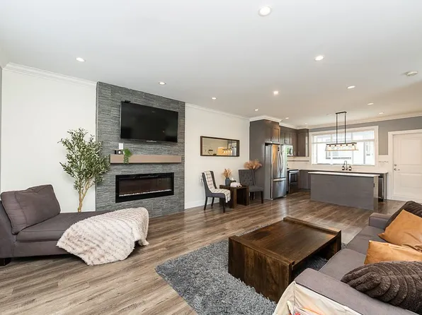 6055 138th St #7, Surrey, BC V3X 0J1