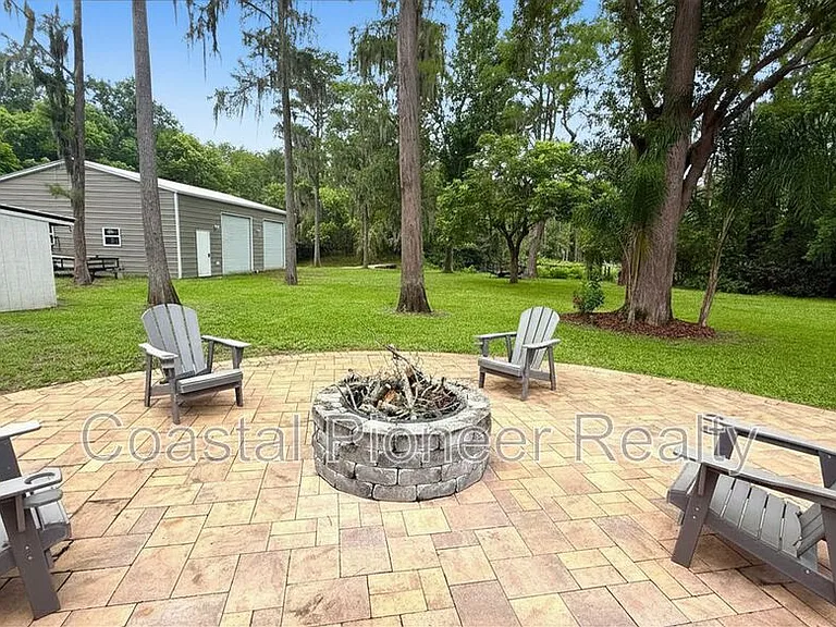 18306 Crawley Rd — Photo 4