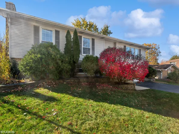 1821 Oxnard Dr, Downers Grove, IL 60516