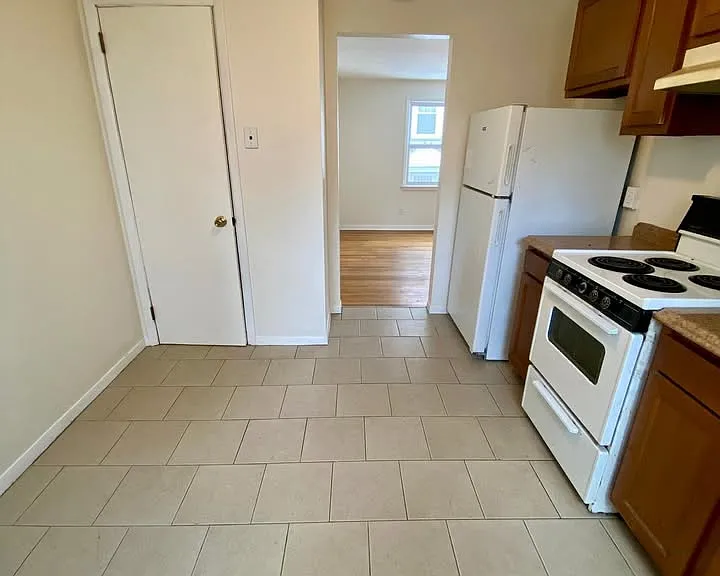 1006 Sunnycrest Rd #4 — Photo 7