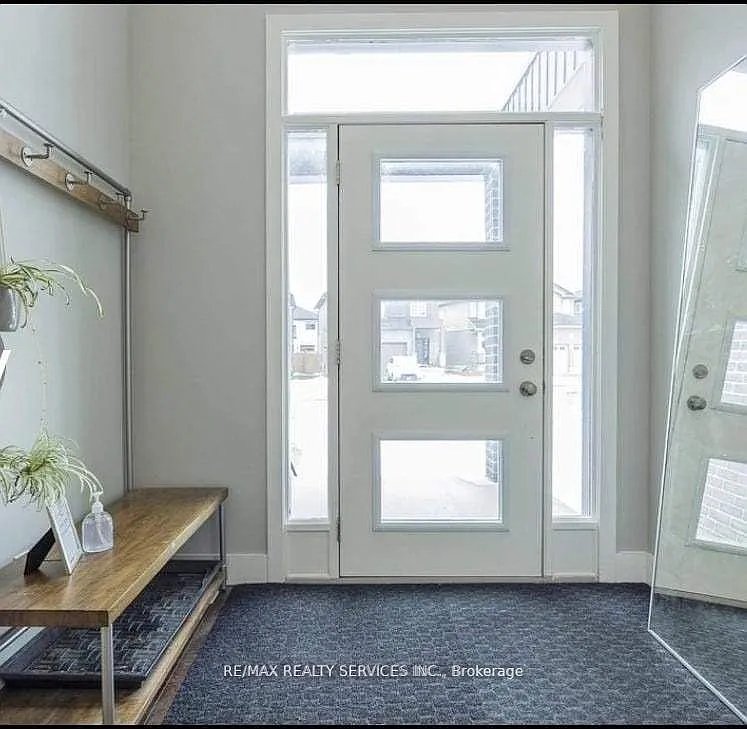 3 bed, $2,999 — Photo 2