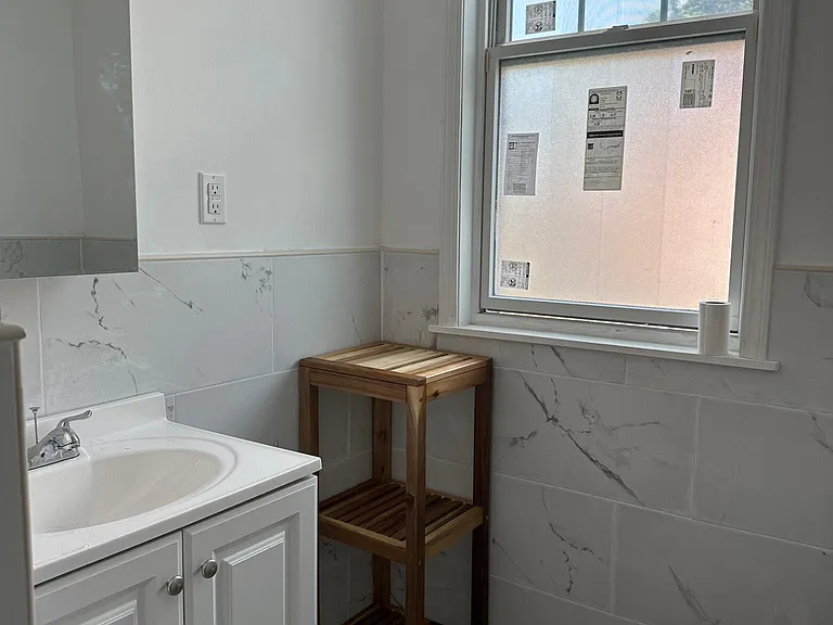 5649 Woodmont St #4 — Photo 2