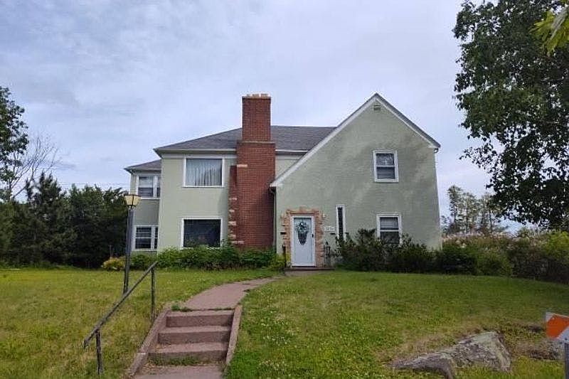 1st image of 2616 E 4th St