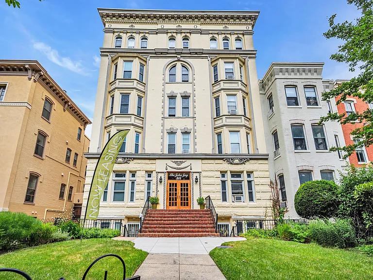 John Jay Apartments — Photo 1