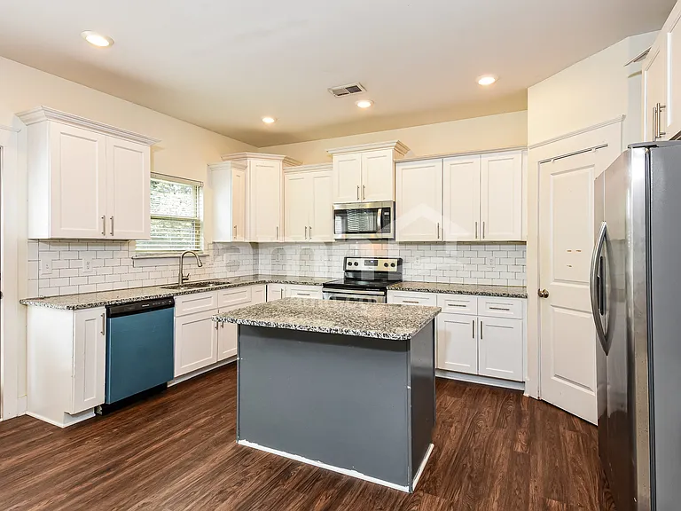 3122 Arch Ct NW — Photo 5