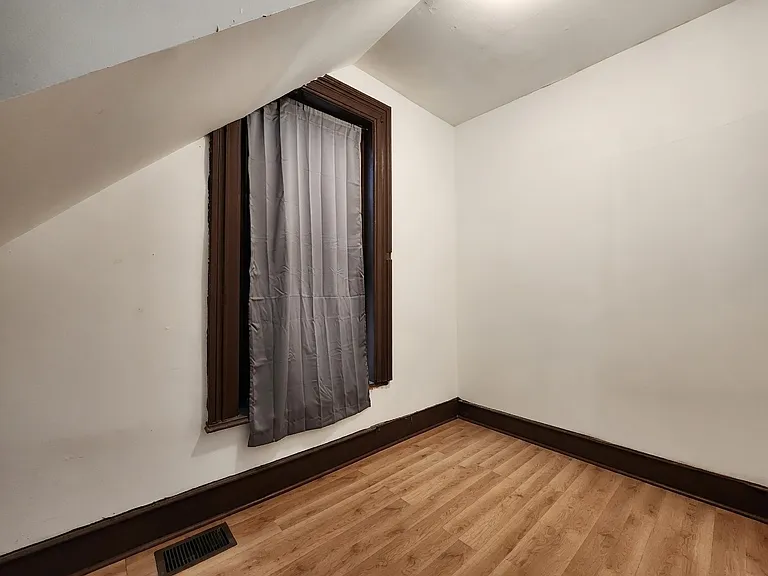 1619 S Loomis St #1R — Photo 14